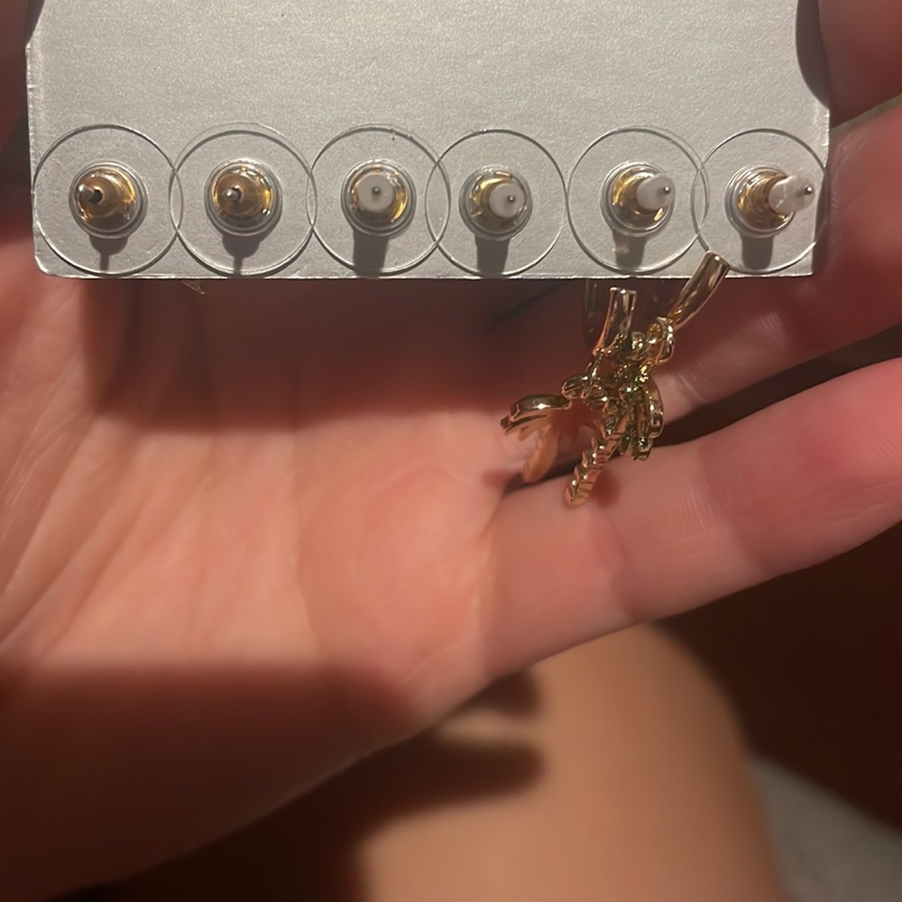 Earrings - Picture 6 of 6